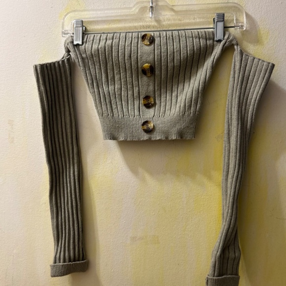 Sweater top - Picture 3 of 4